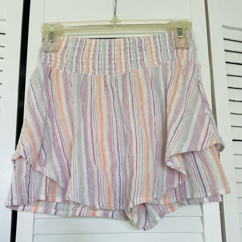 BCBGeneration Smocked waist skort.